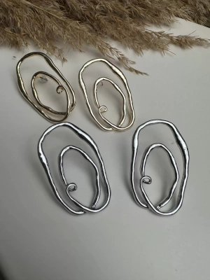 Asimetrik Tasarım Plaka Küpe