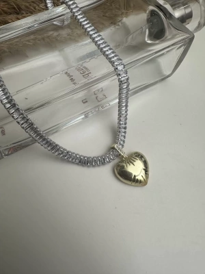 Baget Taşlı Altın Kaplama Figür Detay Kolye (Yıldız -Kalp)