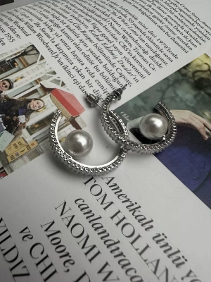 Baget Taşlı İnci Detay Özel Seri Halka Küpe