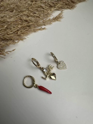 Biber Figür Tasarım Set Küpe