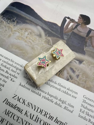 Çelik Çocuk Küpesi Figürlü