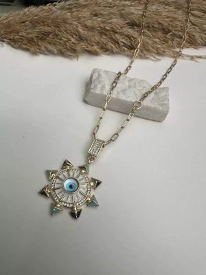 Çelik Göz Detay Mineli Kolye