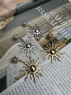 Çelik Güneş Model Küpe