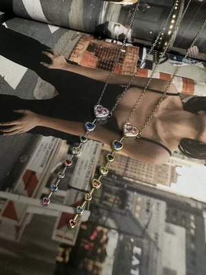 Çelik Kalp Model Y Kolye