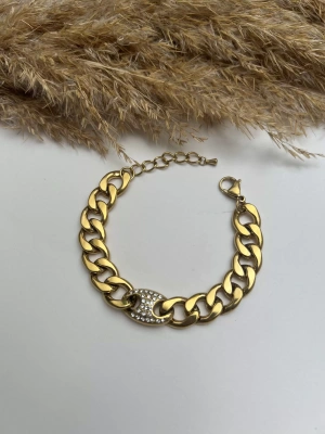 Çelik Kararmaz Taşlı Düğme Model Bileklik