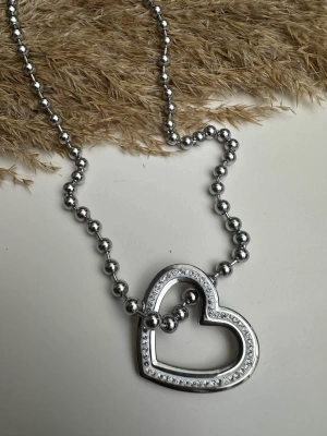 Çelik Kararmaz Uzun Tasarım Kalp Kolye