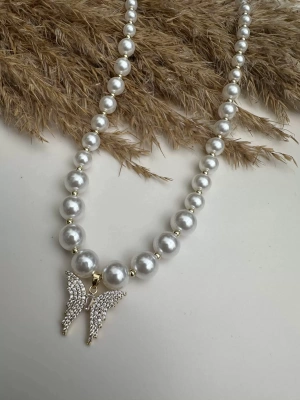 Çelik Taşlı İnci Kelebek Kolye