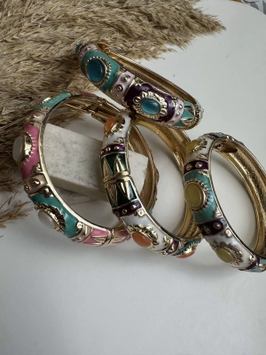 Etnik Desen Mineli Kelepçe