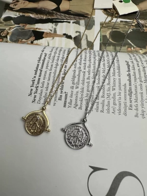 Figürlü Tasarım Çelik Kolye