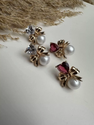 Fiyonk Kalp Detay İnci Küpe Altın Kaplama