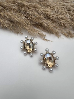 Göbek Taş İnci Tasarım Küpe