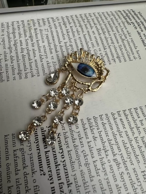 Göz Taş Sallantılı Broş