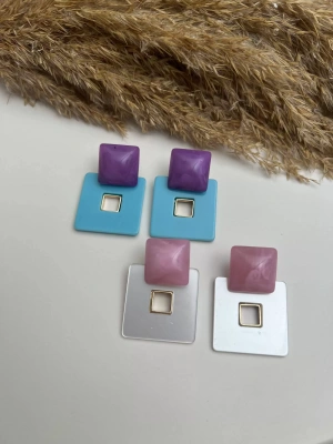 İki Renkli Kare Model Küpe