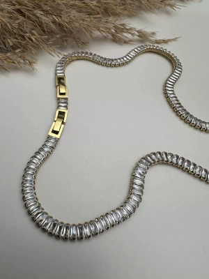 İnce Baget Taşlı Çelik Kolye