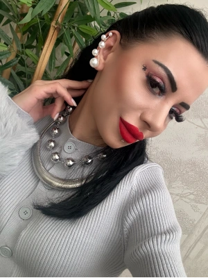 İnci Tasarım Kıkırdaklı Küpe