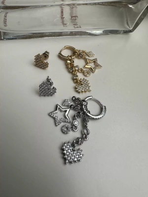 Kalp Tasarım Charm Küpe