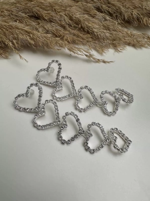 Kalp Tasarım Taşlı Küpe