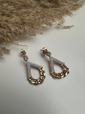 Kararmaz Özel Seri Zincirli Taşlı Tasarım Küpe