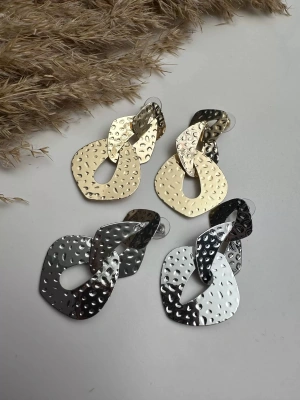 Klasik Zincir Görünümlü Plaka Küpe