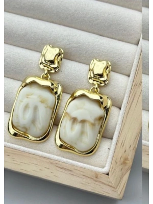 Krem Plaka Tasarım Küpe