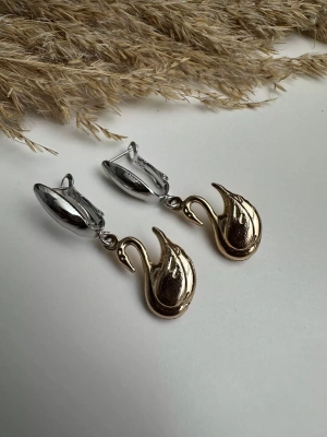 Kuğu Model Marka Küpe Çift Renk