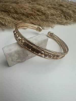 Küp Detay Dorika Bileklik