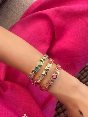 Lastikli ViP Seri Kiraz Figür Bileklik