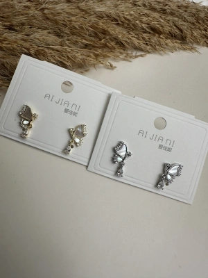 Mineli Gümüş Kaplama Taş Sallantılı Kelebek Küpe