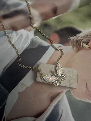 Mineli Kelebek Kolye