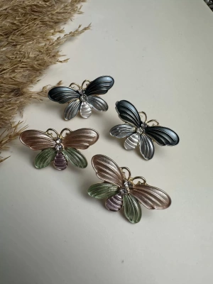 Mineli Kelebek Küpe