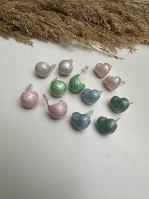 Mineli Top Ve Kalp Küpe Tasarım