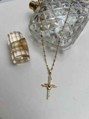 Minimal Anka Kuşu Tasarım Kolye