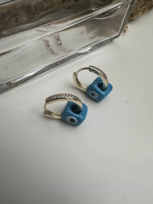 Nazarlı Taşlı Halka Küpe