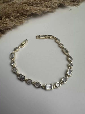 Özel Seri Asimetrik Bileklik