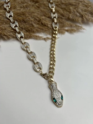 Özel Seri Çift Zincir Detaylı Yılan Kolye