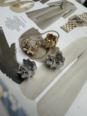 Özel Seri Dalgalı Model Halka Küpe