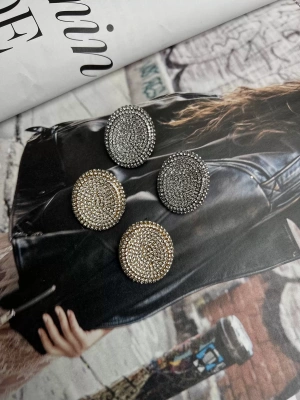 Özel Seri Gömme Taş Oval Tasarım Küpe