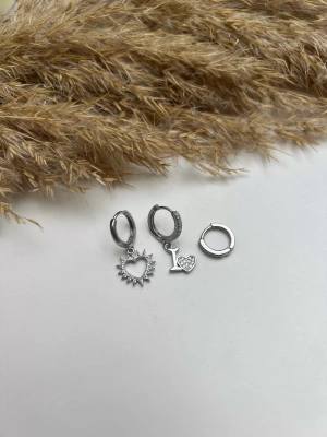 Özel Seri Kalp Detaylı Üçlü Set Küpe