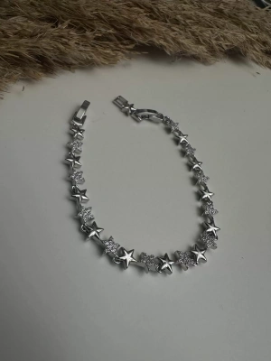 Özel Seri Minimal Yıldız Detaylı Bileklik