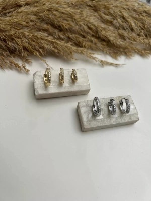 Özel Seri Taş Detay Halka Üçlü Set Küpe