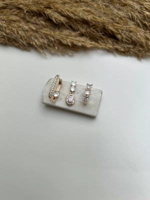 Özel Seri Taş Detaylı Halka Üçlü Set Küpe