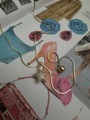 Özel Seri Taş İşleme Yıldız Asansör Detaylı Kolye