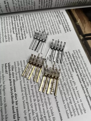 Özel Seri Taş Sallantılı Altın Kaplama Tasarım Küpe