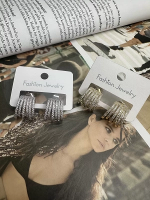 Özel Seri Taşlı Altın Kaplama Full Zirkon Küpe