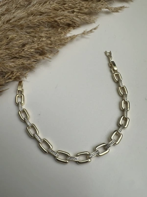 Özel Seri Taşlı Kare Bileklik