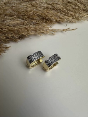 Özel Seri Taşlı Kare Küpe