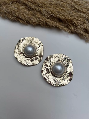 Özel Seri Yuvarlak Ezme Plaka İnci Model Küpe