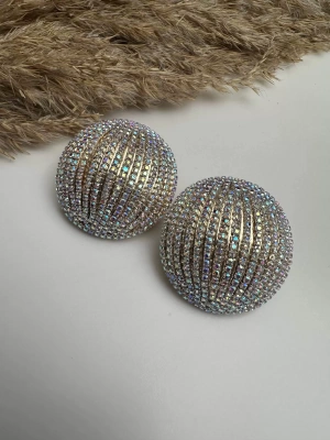 Özel Tasarım Full Taşlı Kabuk Model Küpe