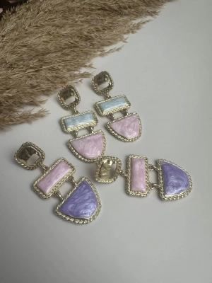 Pastel Ton Tasarım Küpe