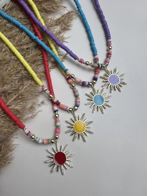 Renkli Güneş Detay Boncuk Kolye